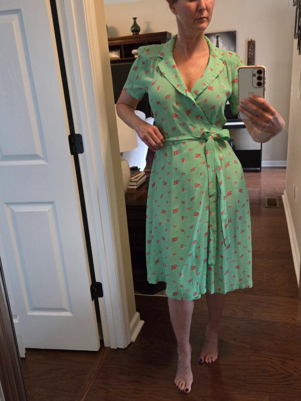 Seamstress of Bloomsbury London Wrap Dress Size 8 Rayon Crepe Fabric Mint Floral - Picture 3 of 5